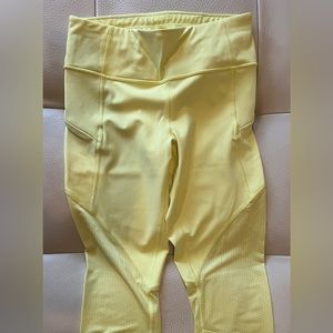 Athleta yellow 3/4 leggings. Size S.